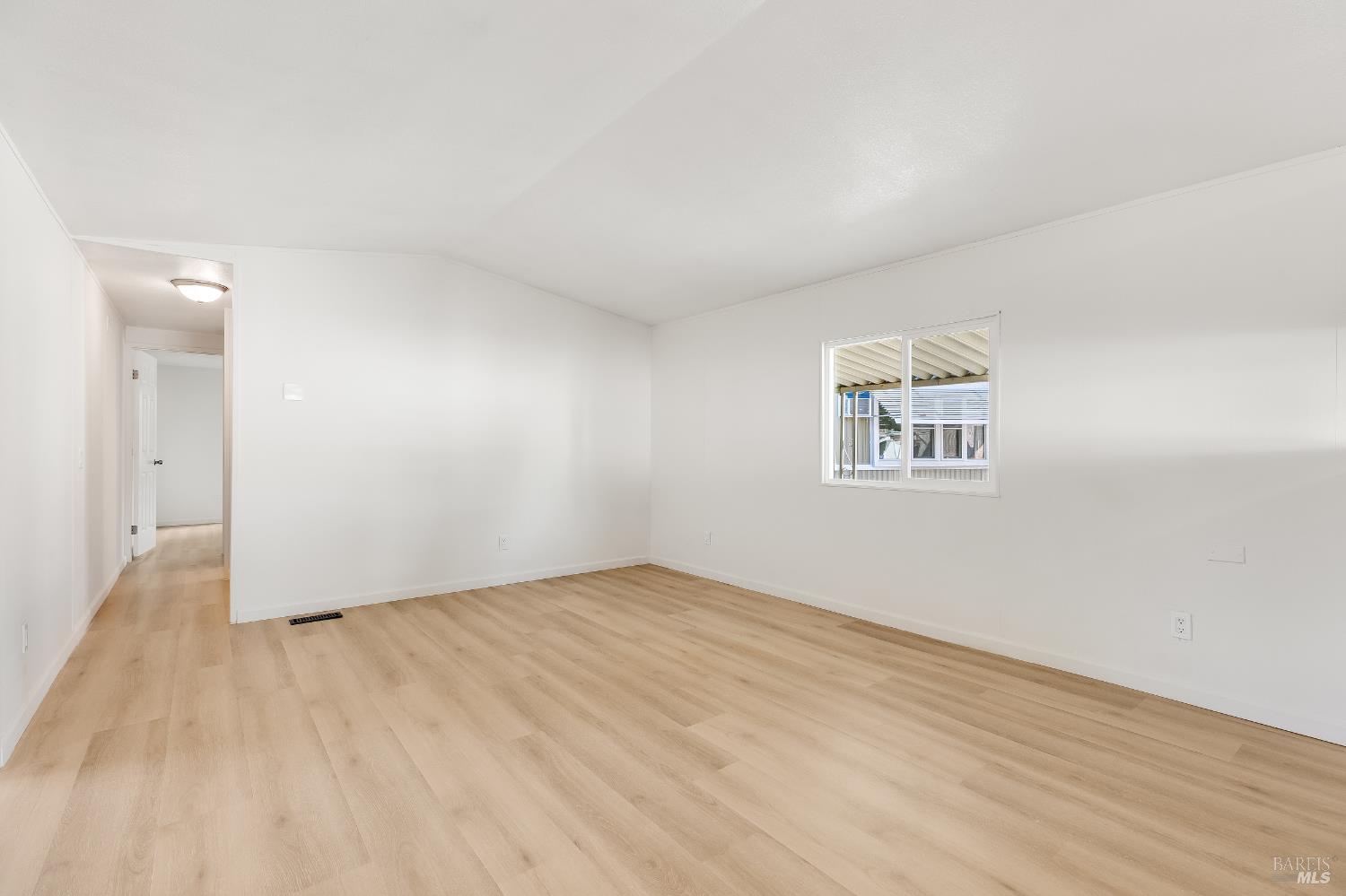 Detail Gallery Image 8 of 46 For 56 the Trees Dr, Concord,  CA 94518 - 2 Beds | 2 Baths