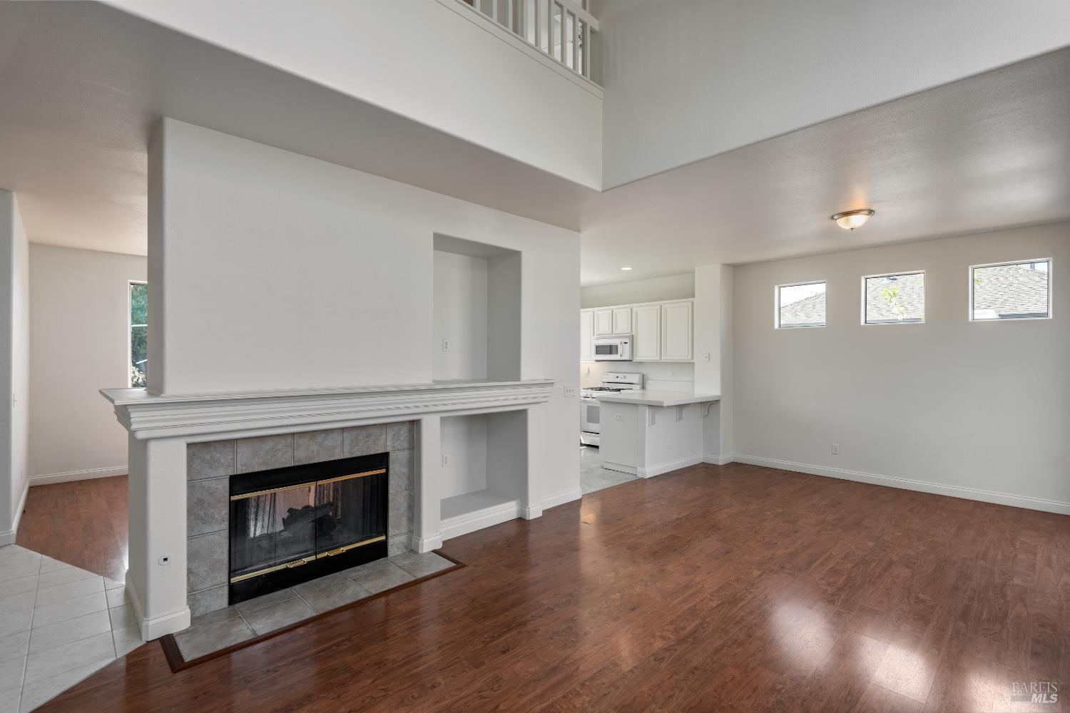 Detail Gallery Image 10 of 37 For 1931 Goldpan Way, Santa Rosa,  CA 95407 - 3 Beds | 2/1 Baths