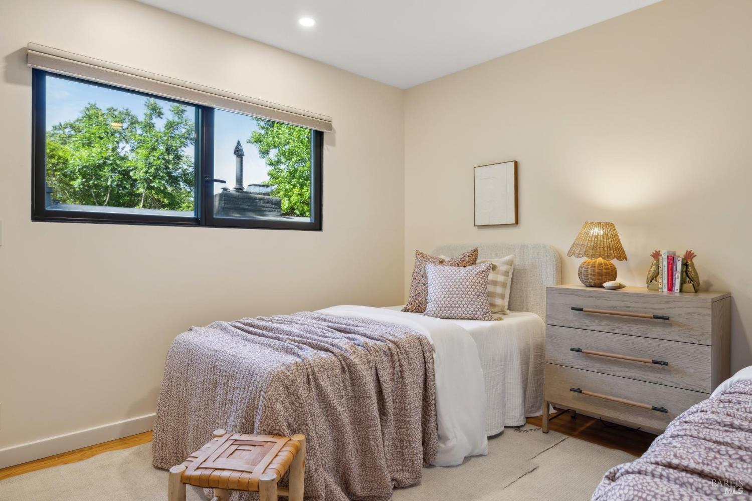 Detail Gallery Image 27 of 46 For 17 San Gabriel Dr, Fairfax,  CA 94930 - 4 Beds | 3 Baths