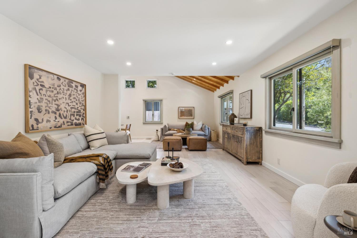Detail Gallery Image 2 of 46 For 17 San Gabriel Dr, Fairfax,  CA 94930 - 4 Beds | 3 Baths