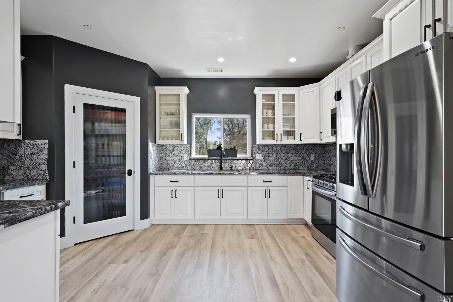 Detail Gallery Image 19 of 45 For 15350 Mustang Ct, Middletown,  CA 95461 - 3 Beds | 2 Baths
