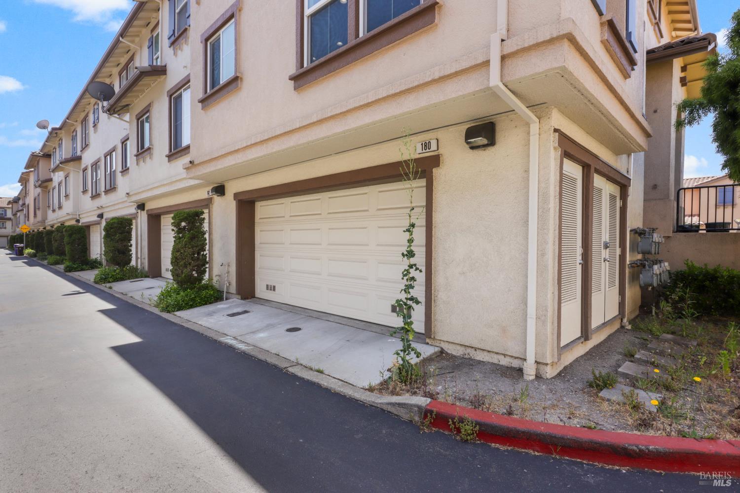 Detail Gallery Image 34 of 34 For 180 San Fernando St, San Pablo,  CA 94806 - 3 Beds | 2/1 Baths