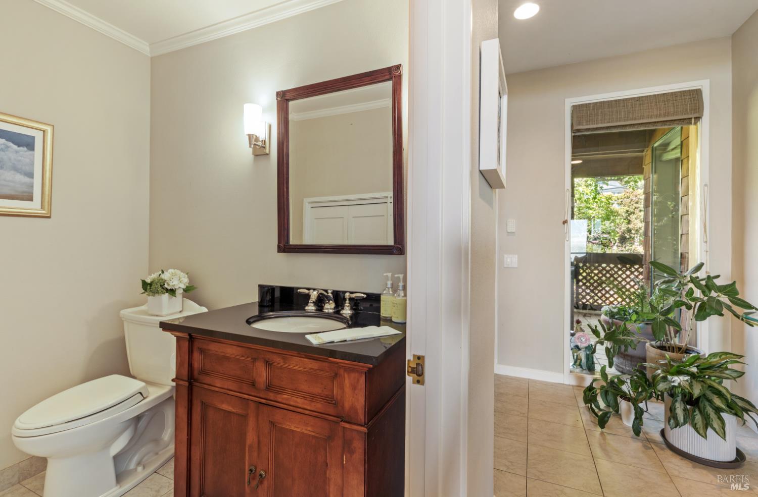 Detail Gallery Image 21 of 46 For 1910 Mar West St, Tiburon,  CA 94920 - 3 Beds | 2/1 Baths