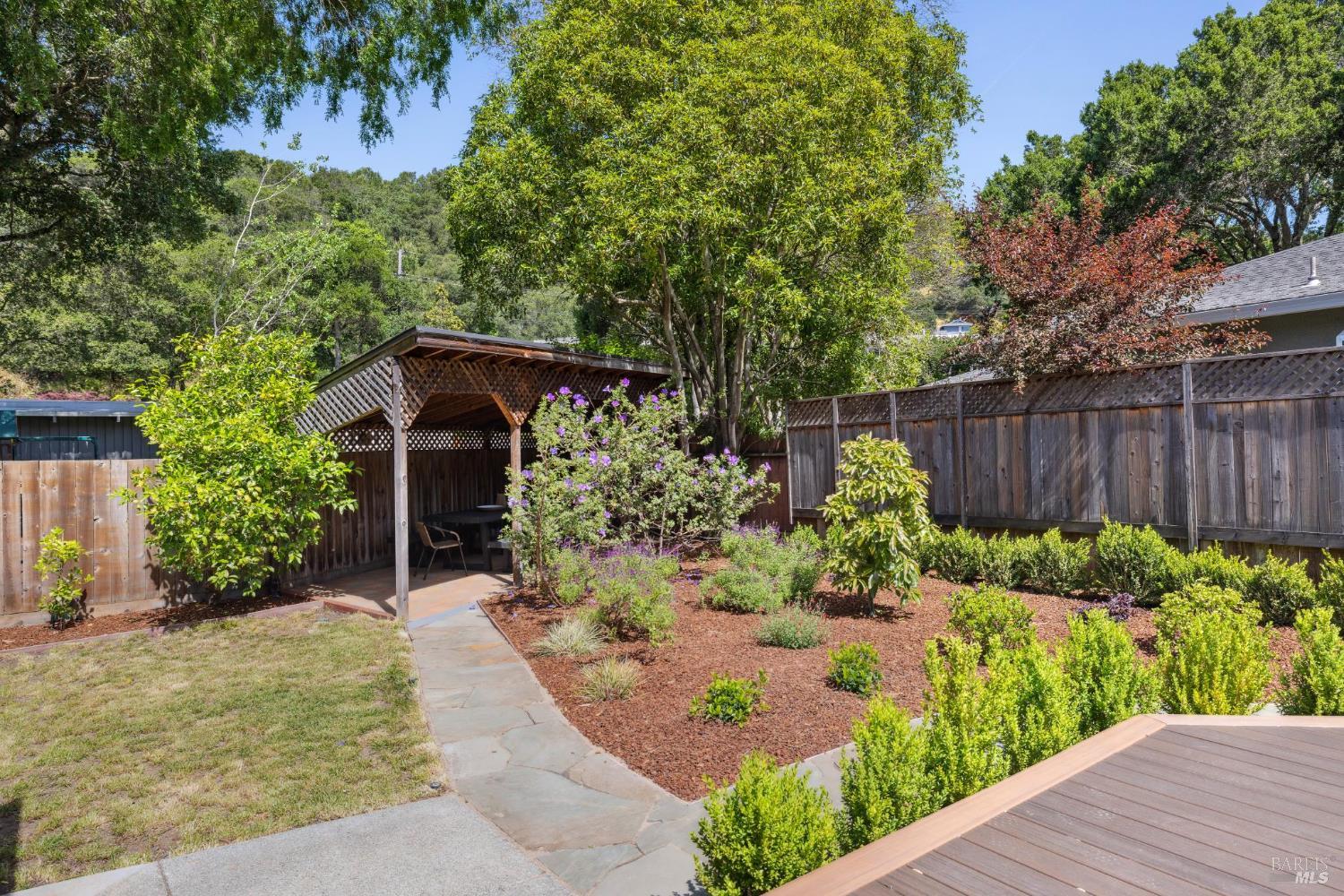 Detail Gallery Image 40 of 46 For 17 San Gabriel Dr, Fairfax,  CA 94930 - 4 Beds | 3 Baths