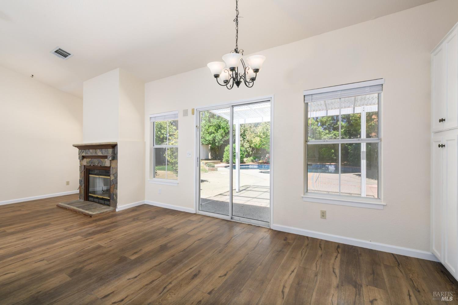 Detail Gallery Image 19 of 54 For 473 Stanford St, Vacaville,  CA 95687 - 4 Beds | 3 Baths