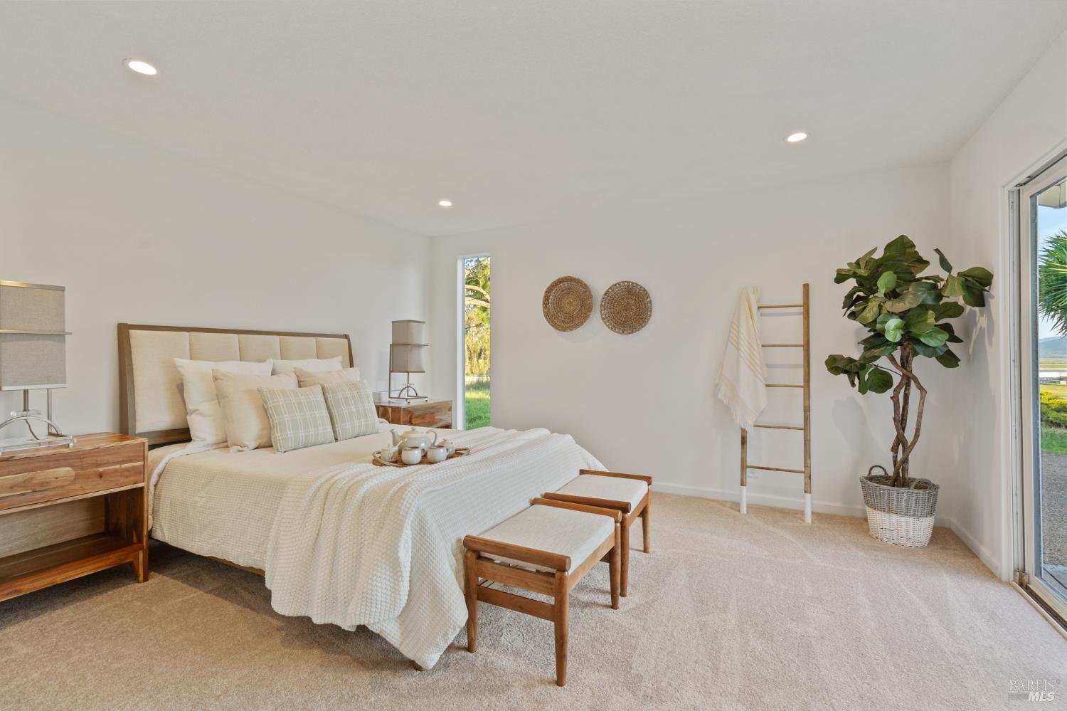 Detail Gallery Image 34 of 79 For 5082 Lakeville Hwy, Petaluma,  CA 94954 - 5 Beds | 4 Baths