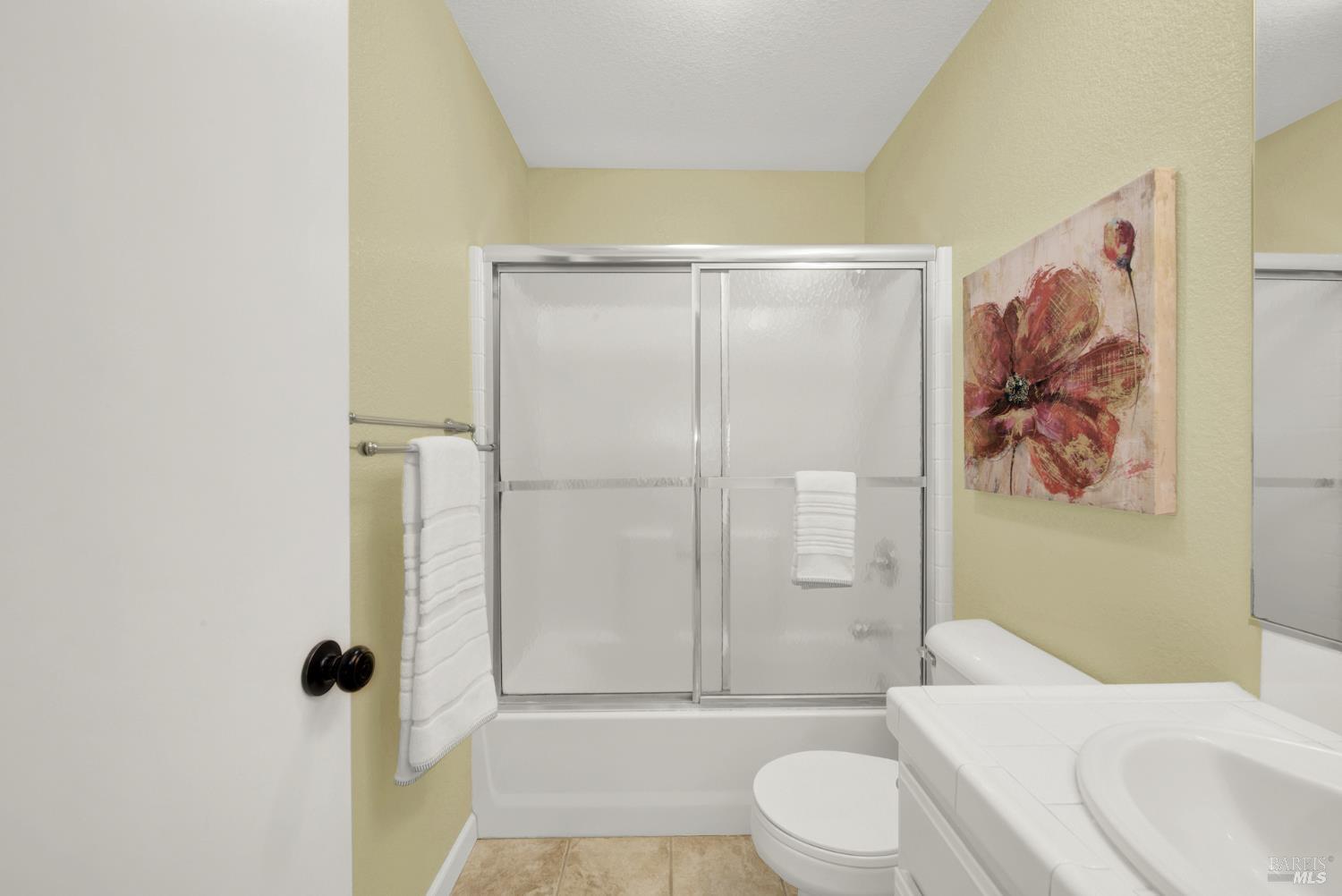 Detail Gallery Image 19 of 31 For 103 Trent Dr, Napa,  CA 94558 - 3 Beds | 2/1 Baths