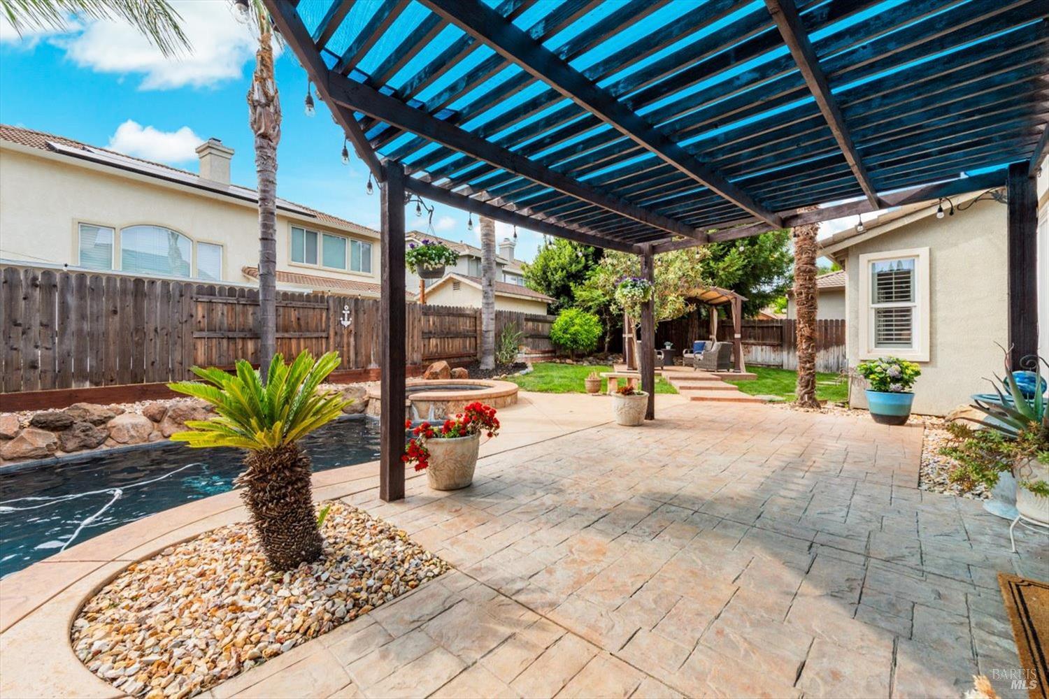 Detail Gallery Image 90 of 99 For 201 Red Pheasant Dr, Vacaville,  CA 95687 - 5 Beds | 3/1 Baths