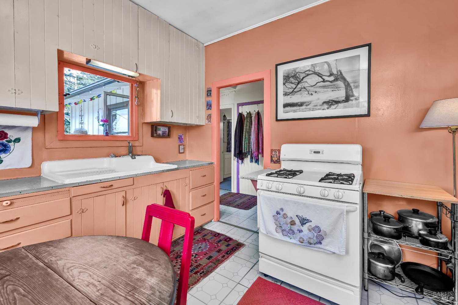 Detail Gallery Image 36 of 66 For 1466 Cooper Rd, Sebastopol,  CA 95472 - 6 Beds | 5/1 Baths