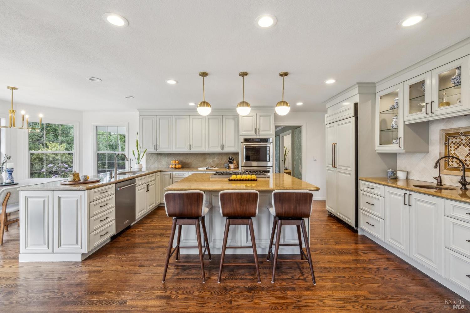 Detail Gallery Image 17 of 98 For 9724 Green Valley Rd, Sebastopol,  CA 95472 - 4 Beds | 3 Baths