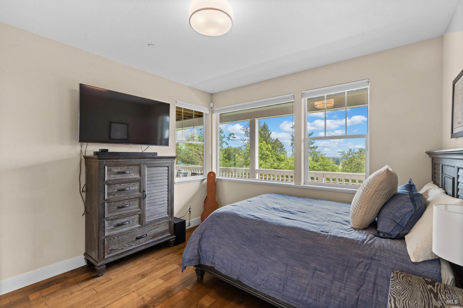 Detail Gallery Image 38 of 62 For 3393 Lake Park Ct, Santa Rosa,  CA 95403 - 5 Beds | 4/1 Baths