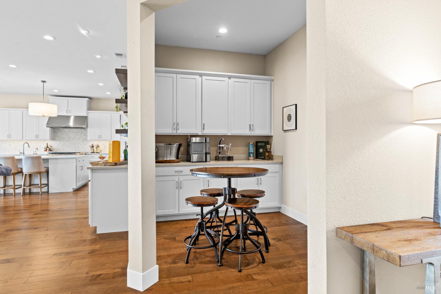 Detail Gallery Image 14 of 62 For 3393 Lake Park Ct, Santa Rosa,  CA 95403 - 5 Beds | 4/1 Baths