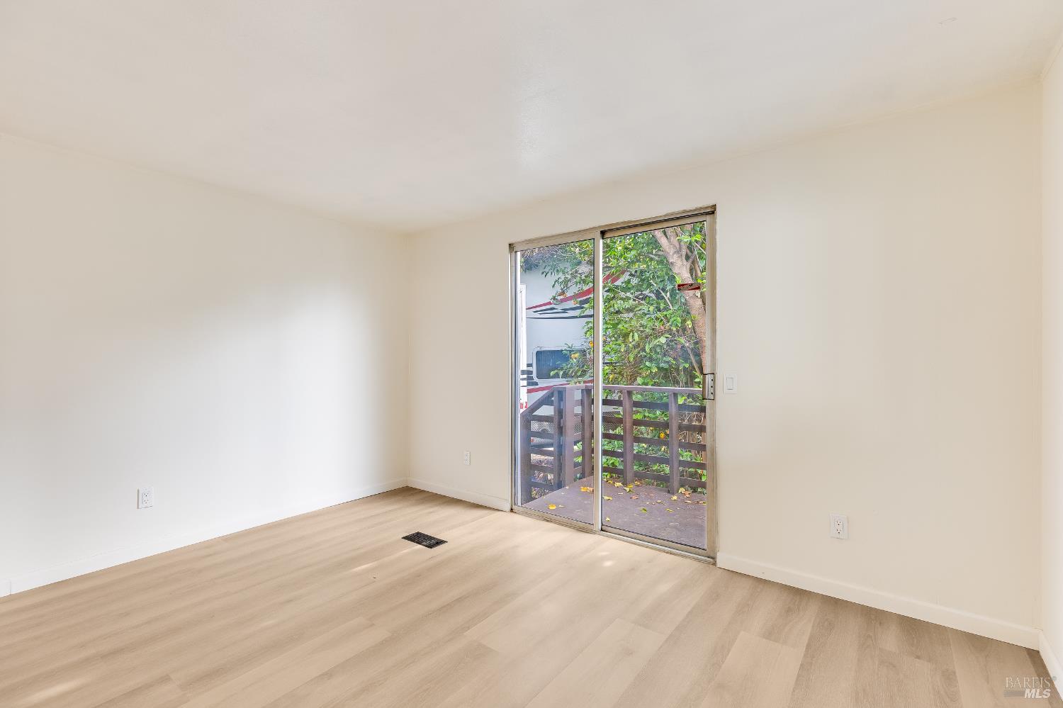 Detail Gallery Image 35 of 46 For 56 the Trees Dr, Concord,  CA 94518 - 2 Beds | 2 Baths