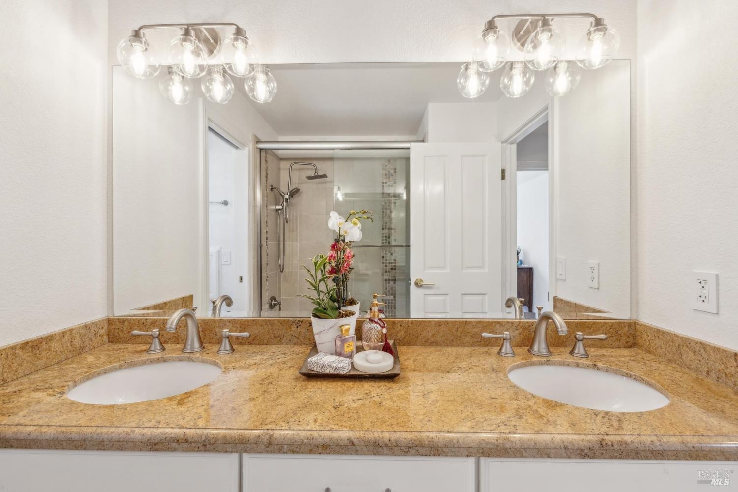 Detail Gallery Image 53 of 98 For 9724 Green Valley Rd, Sebastopol,  CA 95472 - 4 Beds | 3 Baths