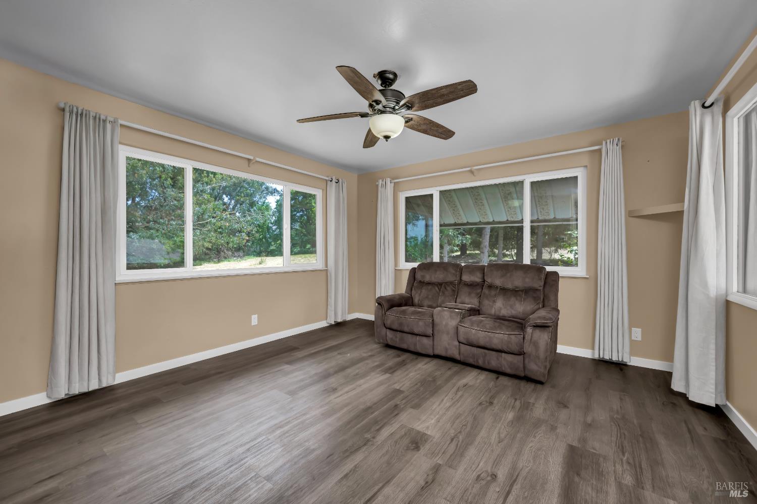 Detail Gallery Image 45 of 66 For 1466 Cooper Rd, Sebastopol,  CA 95472 - 6 Beds | 5/1 Baths