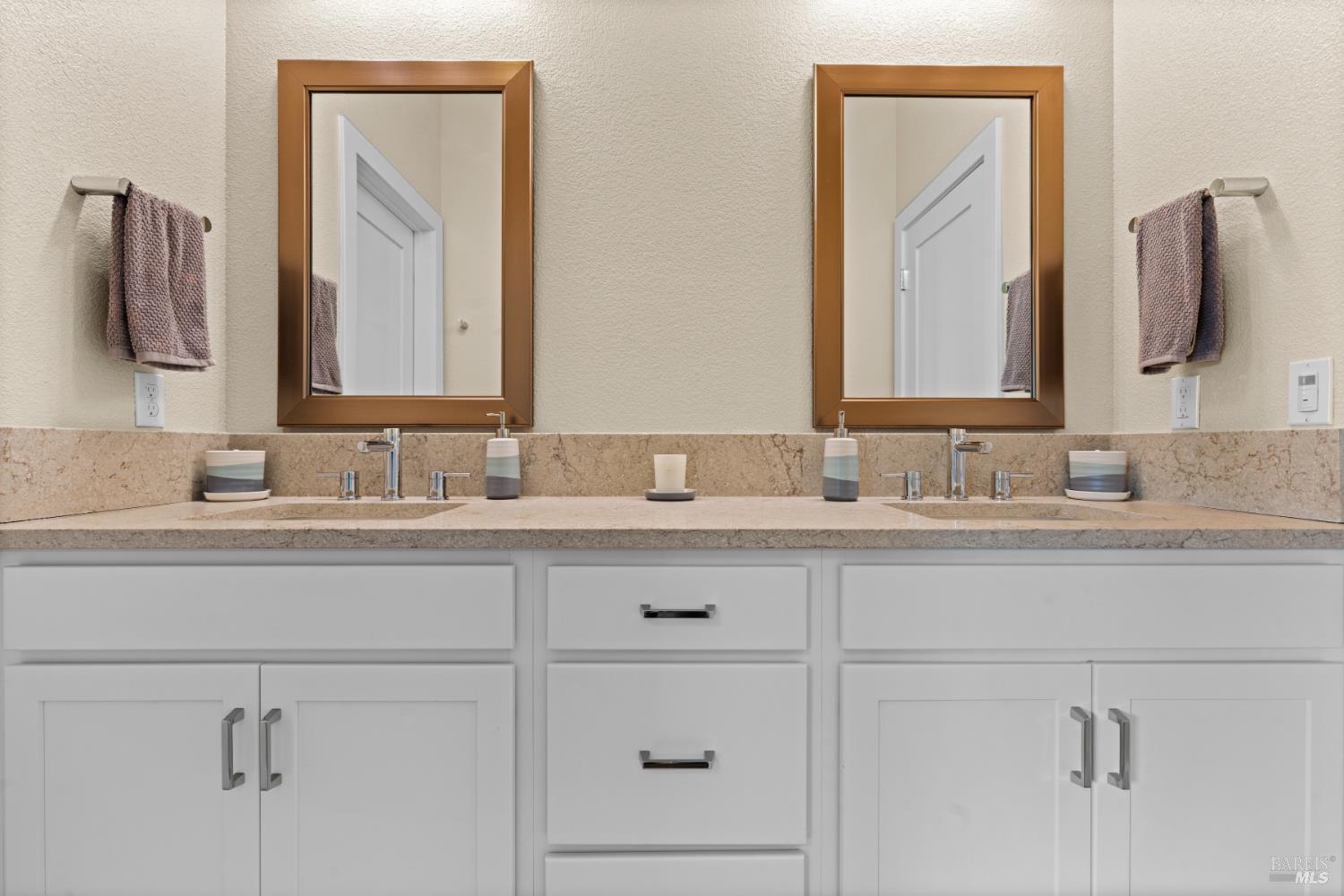 Detail Gallery Image 21 of 62 For 3393 Lake Park Ct, Santa Rosa,  CA 95403 - 5 Beds | 4/1 Baths