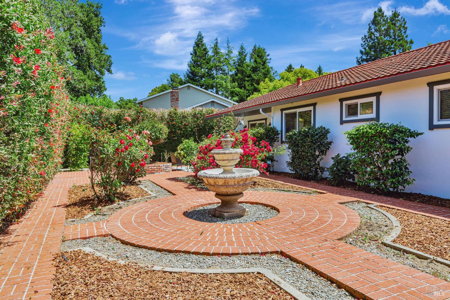 Detail Gallery Image 28 of 29 For 712 Sutro Ave, Novato,  CA 94947 - 3 Beds | 2 Baths
