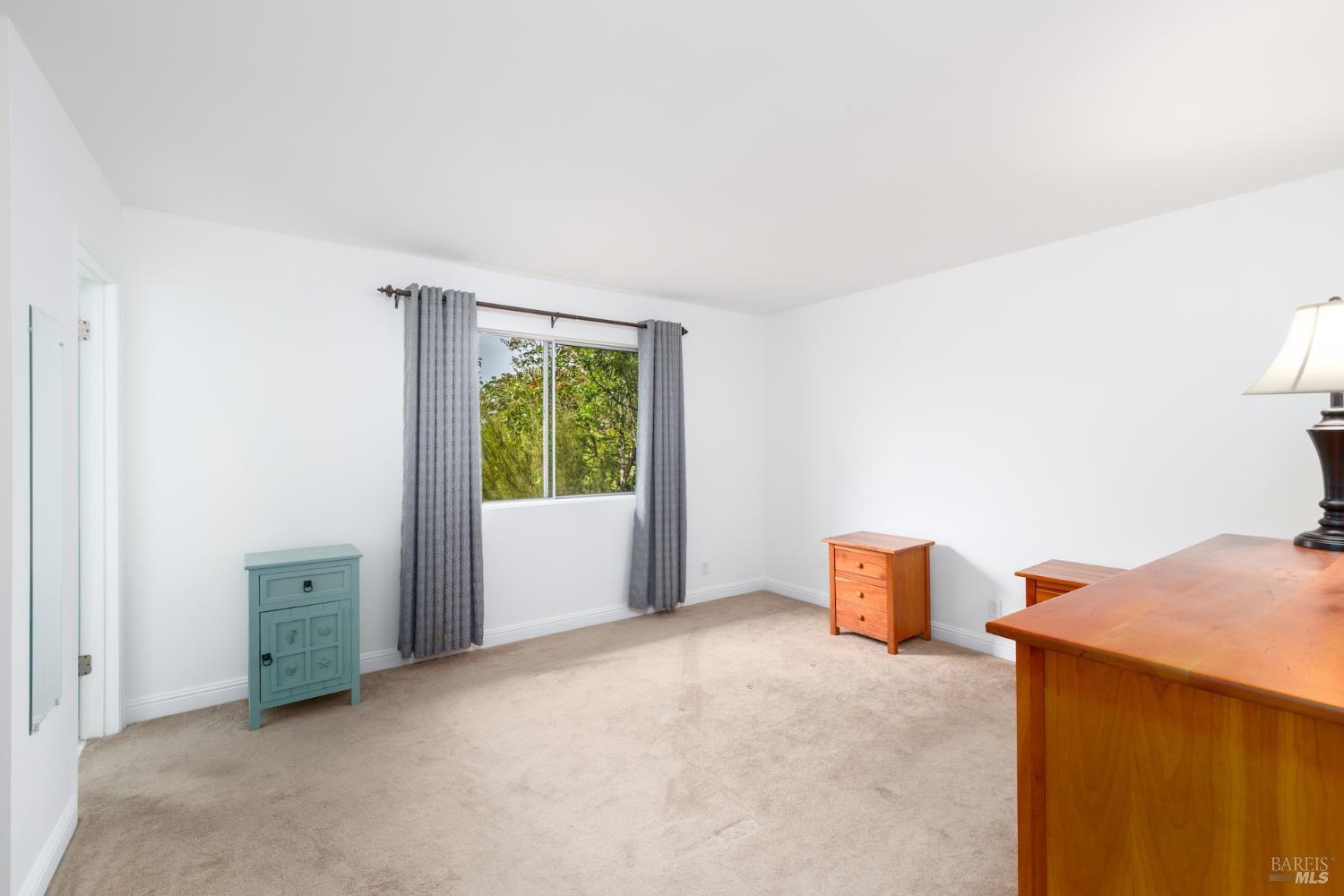 Detail Gallery Image 14 of 18 For 4986 Parkhurst Dr, Santa Rosa,  CA 95409 - 4 Beds | 2 Baths