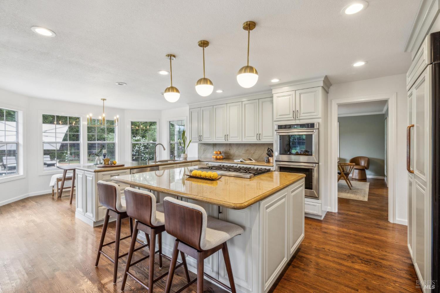 Detail Gallery Image 16 of 98 For 9724 Green Valley Rd, Sebastopol,  CA 95472 - 4 Beds | 3 Baths