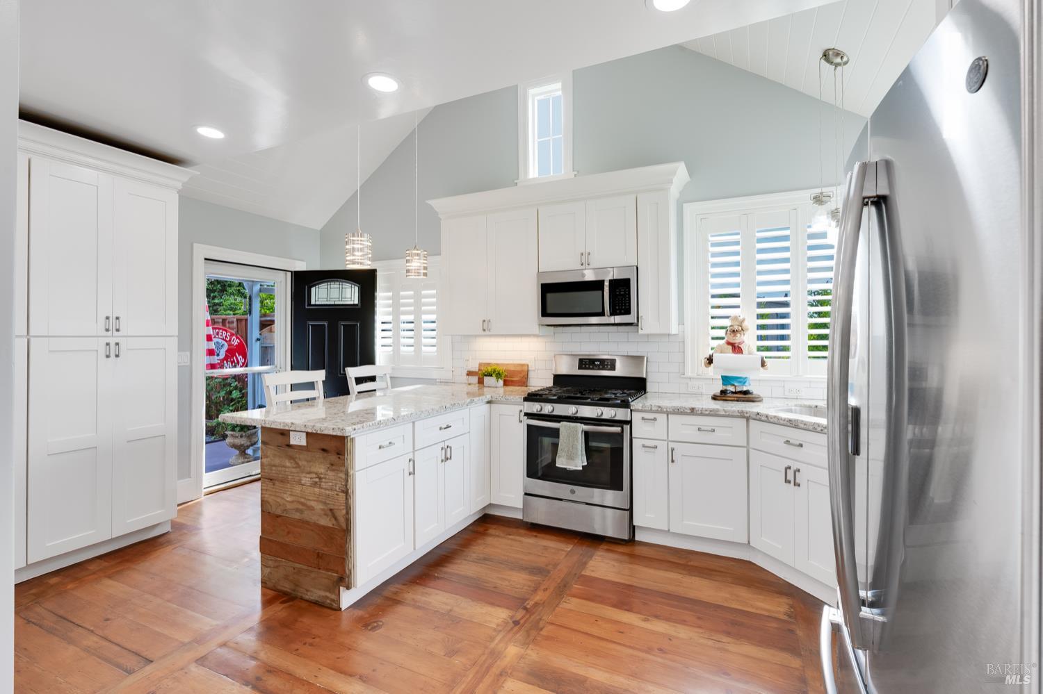 Detail Gallery Image 10 of 71 For 33 Romine Way, Vallejo,  CA 94591 - 4 Beds | 2 Baths