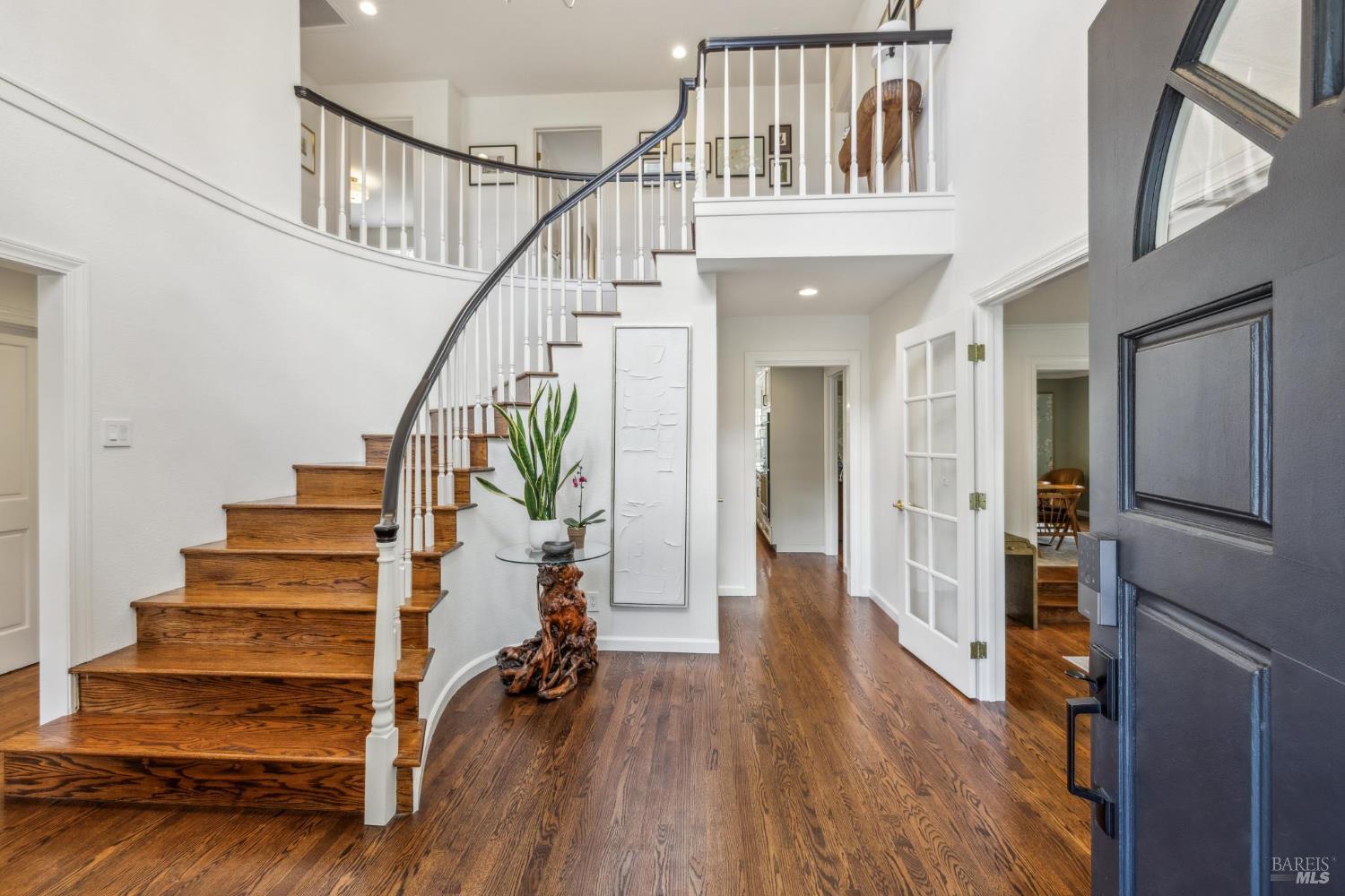 Detail Gallery Image 5 of 98 For 9724 Green Valley Rd, Sebastopol,  CA 95472 - 4 Beds | 3 Baths