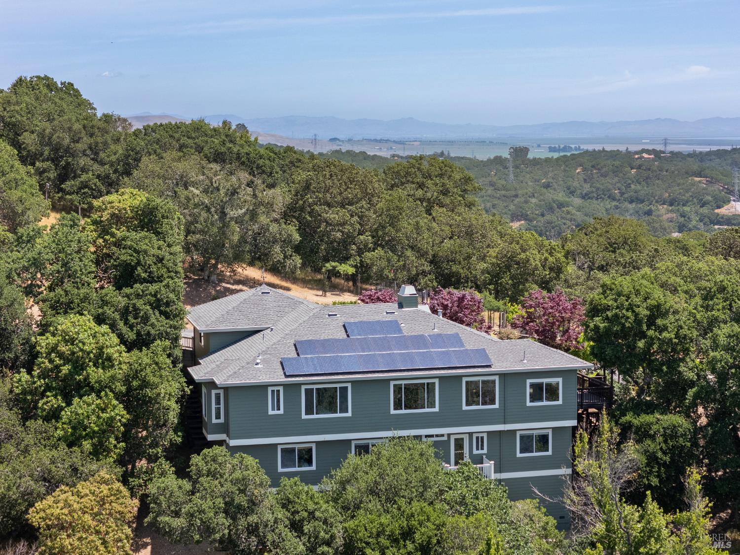 Detail Gallery Image 5 of 37 For 15 Upland Ln, Novato,  CA 94945 - 4 Beds | 3/1 Baths