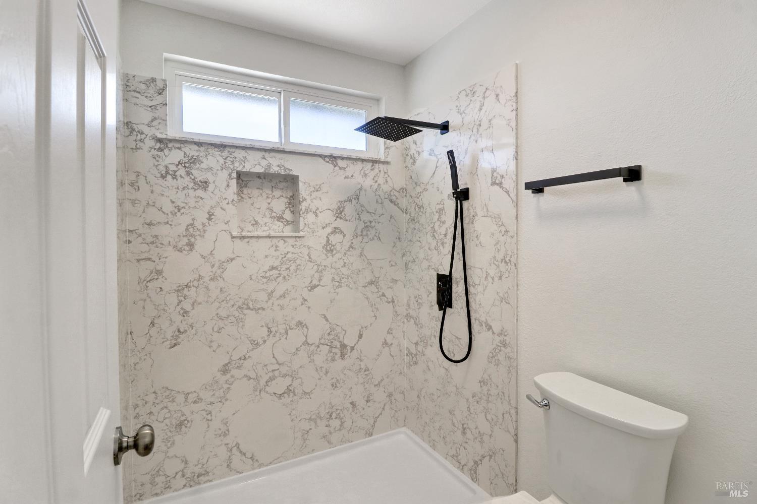 Detail Gallery Image 13 of 29 For 181 Belvedere Ct, Vallejo,  CA 94589 - 4 Beds | 3 Baths