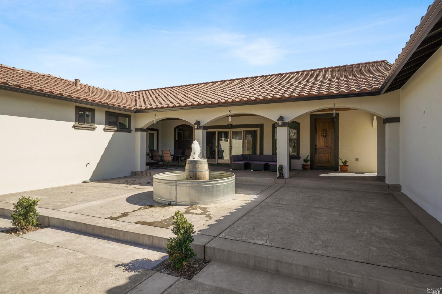 Detail Gallery Image 3 of 45 For 15350 Mustang Ct, Middletown,  CA 95461 - 3 Beds | 2 Baths