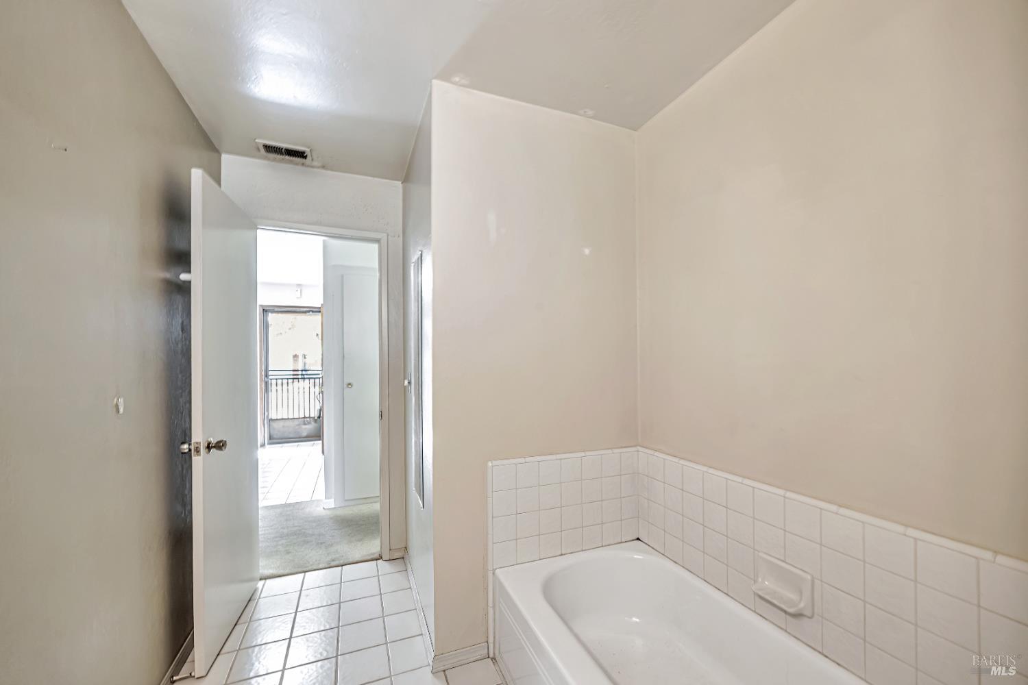Detail Gallery Image 30 of 44 For 2711 Iroquois St, Santa Rosa,  CA 95403 - 3 Beds | 2 Baths