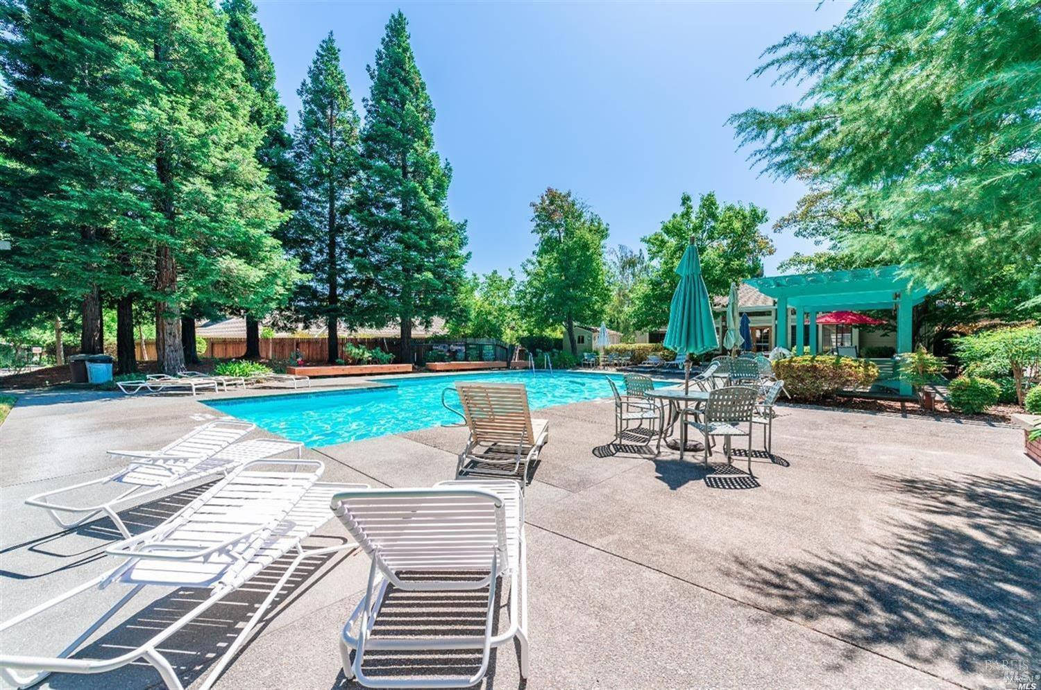 Detail Gallery Image 36 of 48 For 175 Saint James Dr, Sonoma,  CA 95476 - 2 Beds | 2 Baths