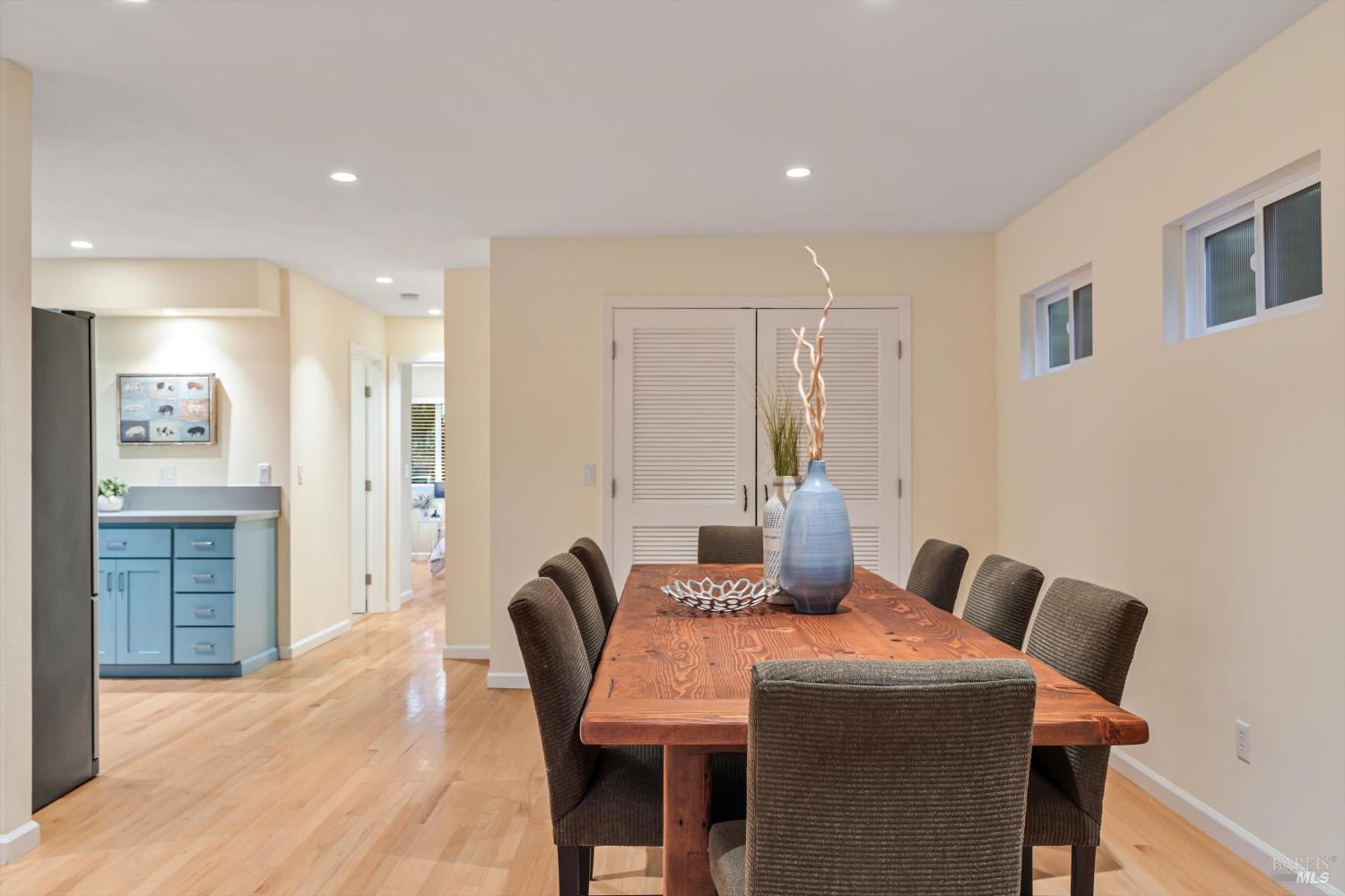 Detail Gallery Image 9 of 56 For 2700 Center Rd, Novato,  CA 94947 - 4 Beds | 3 Baths