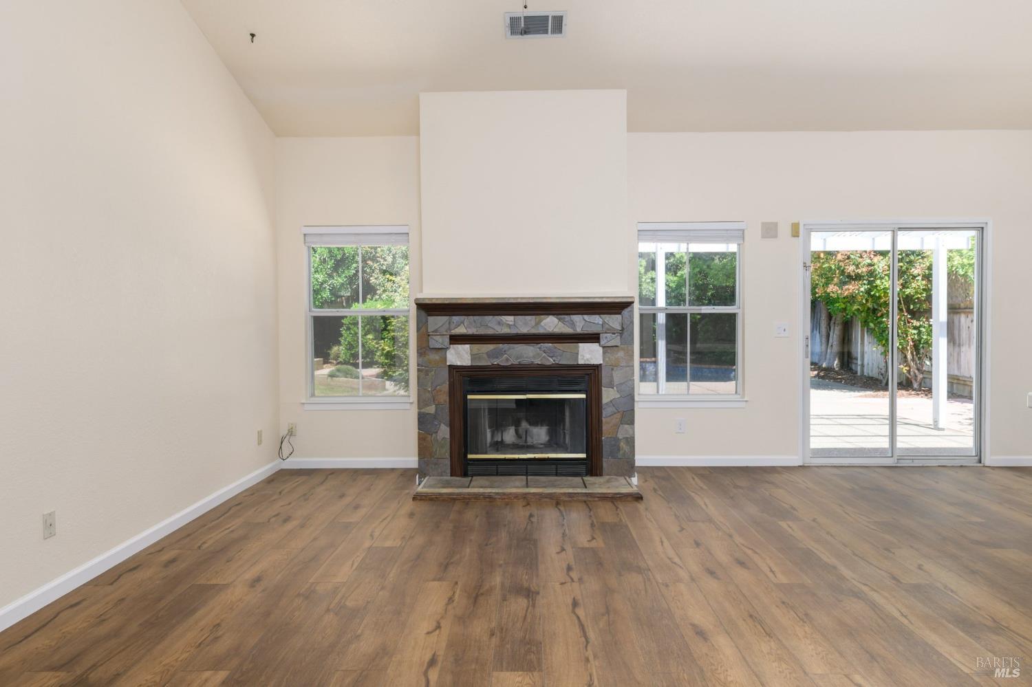 Detail Gallery Image 20 of 54 For 473 Stanford St, Vacaville,  CA 95687 - 4 Beds | 3 Baths
