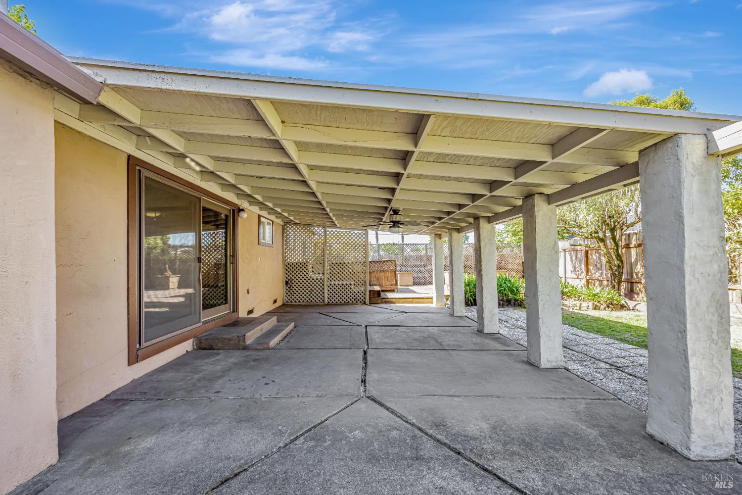 Detail Gallery Image 36 of 44 For 2711 Iroquois St, Santa Rosa,  CA 95403 - 3 Beds | 2 Baths