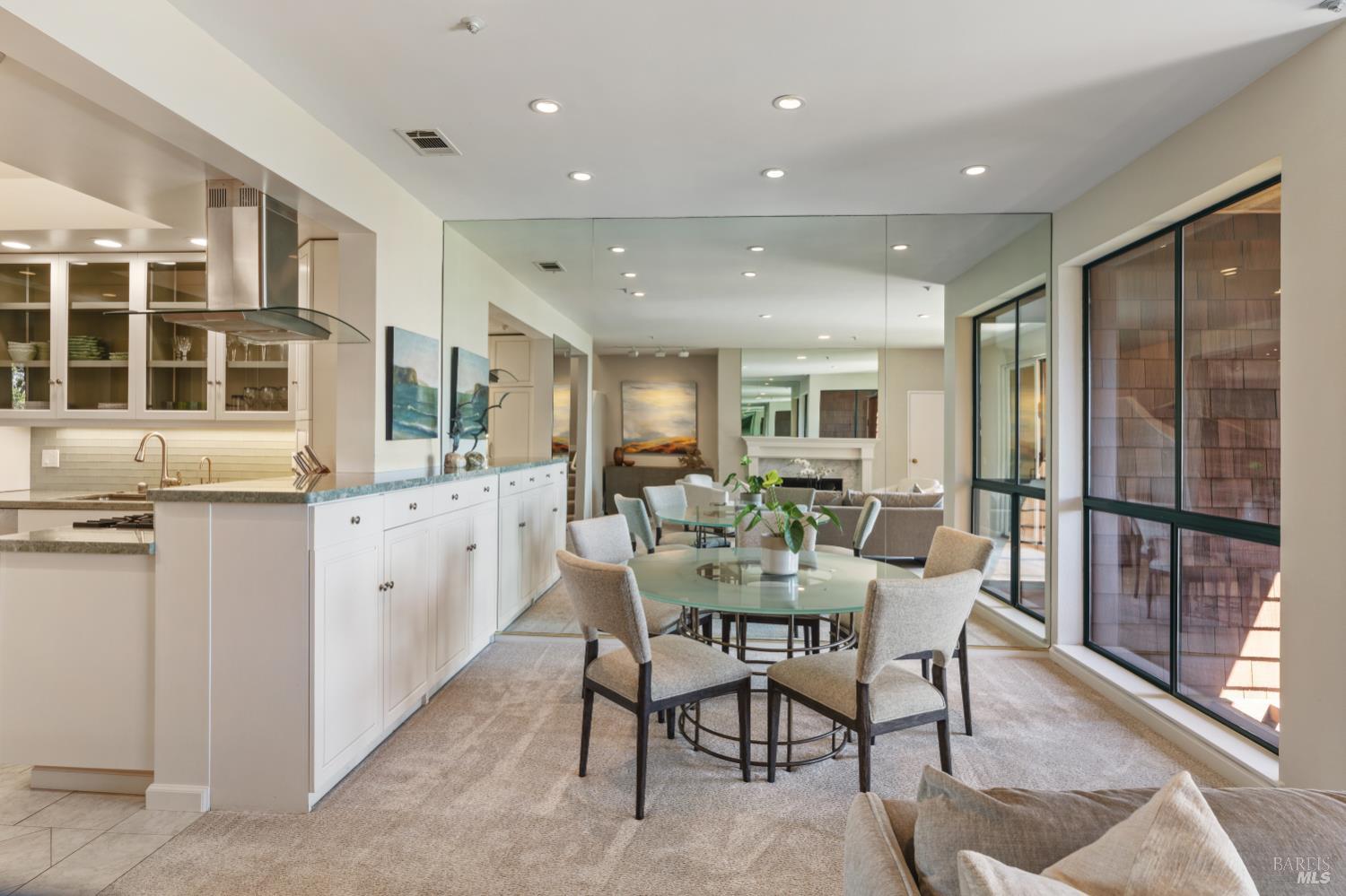 Detail Gallery Image 16 of 46 For 1910 Mar West St, Tiburon,  CA 94920 - 3 Beds | 2/1 Baths