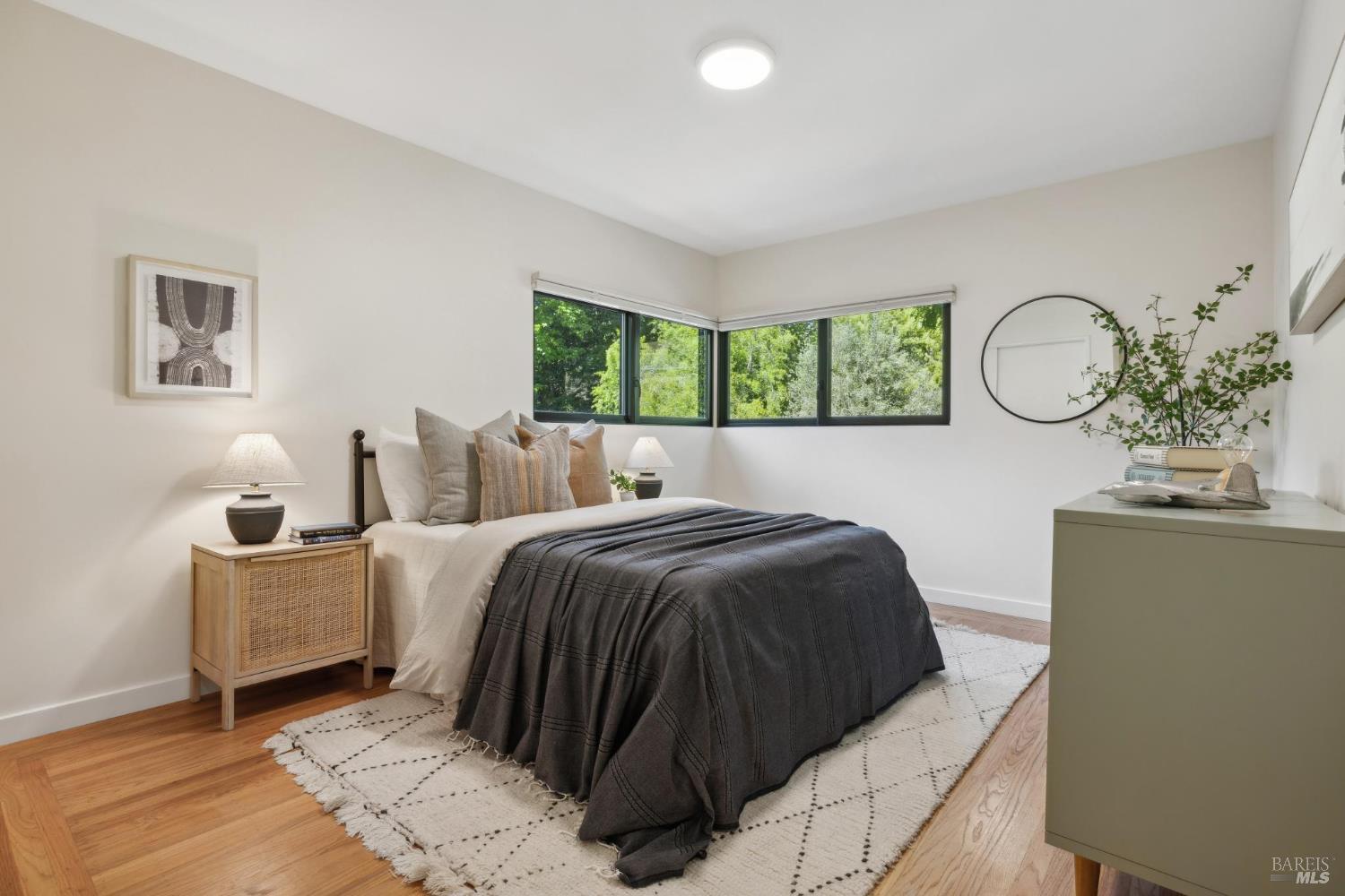 Detail Gallery Image 23 of 46 For 17 San Gabriel Dr, Fairfax,  CA 94930 - 4 Beds | 3 Baths