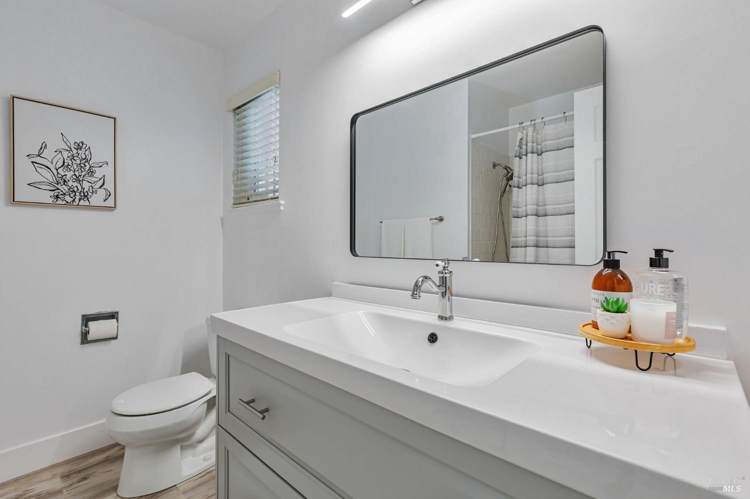 Detail Gallery Image 22 of 29 For 712 Sutro Ave, Novato,  CA 94947 - 3 Beds | 2 Baths