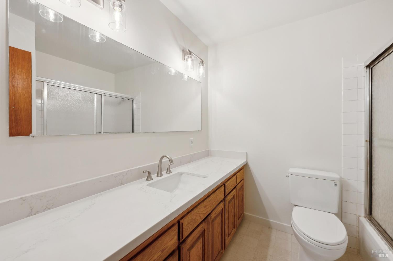 Detail Gallery Image 24 of 31 For 83 Twelveoak Hill Dr, San Rafael,  CA 94903 - 3 Beds | 2 Baths