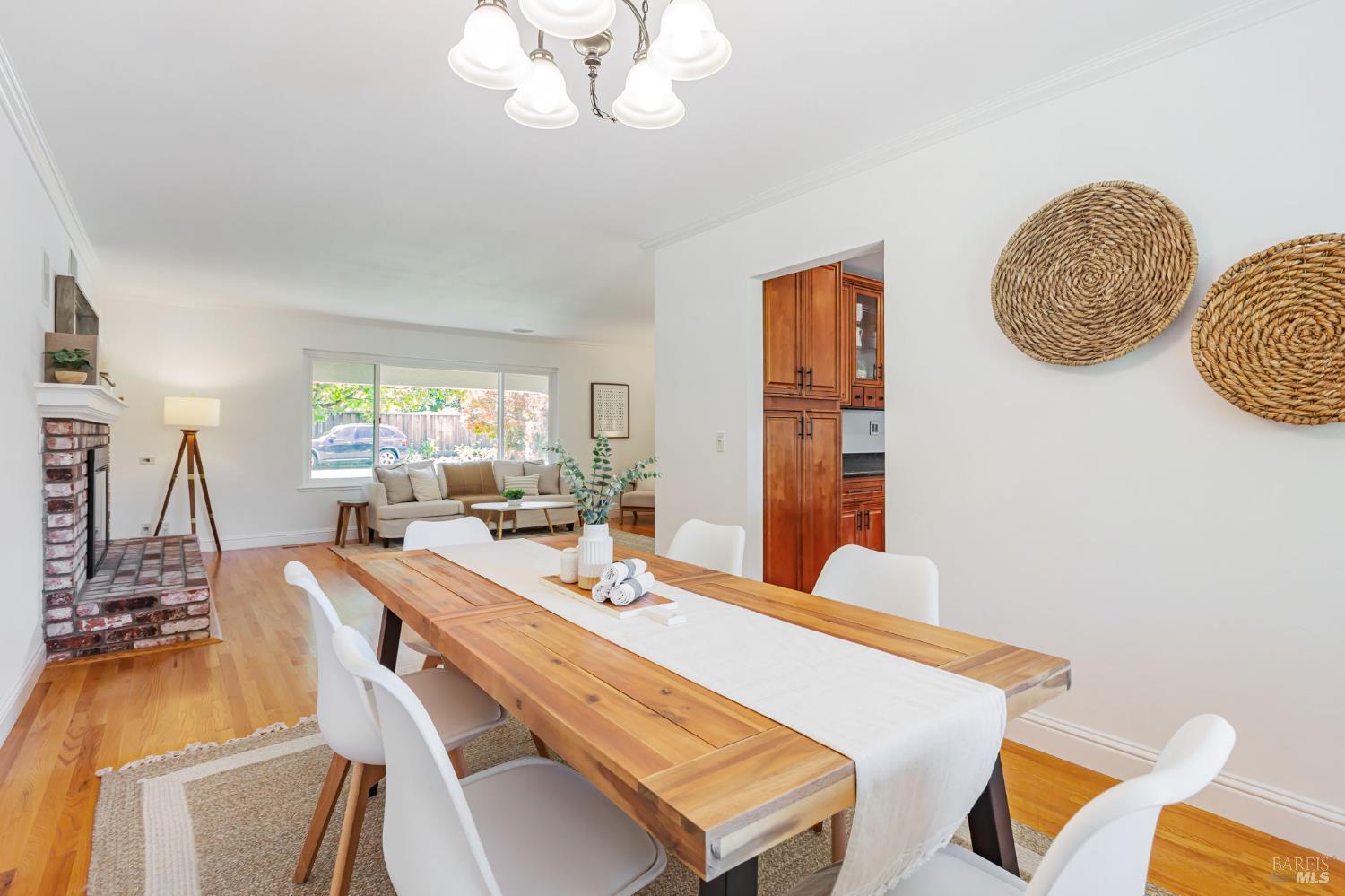 Detail Gallery Image 13 of 29 For 712 Sutro Ave, Novato,  CA 94947 - 3 Beds | 2 Baths