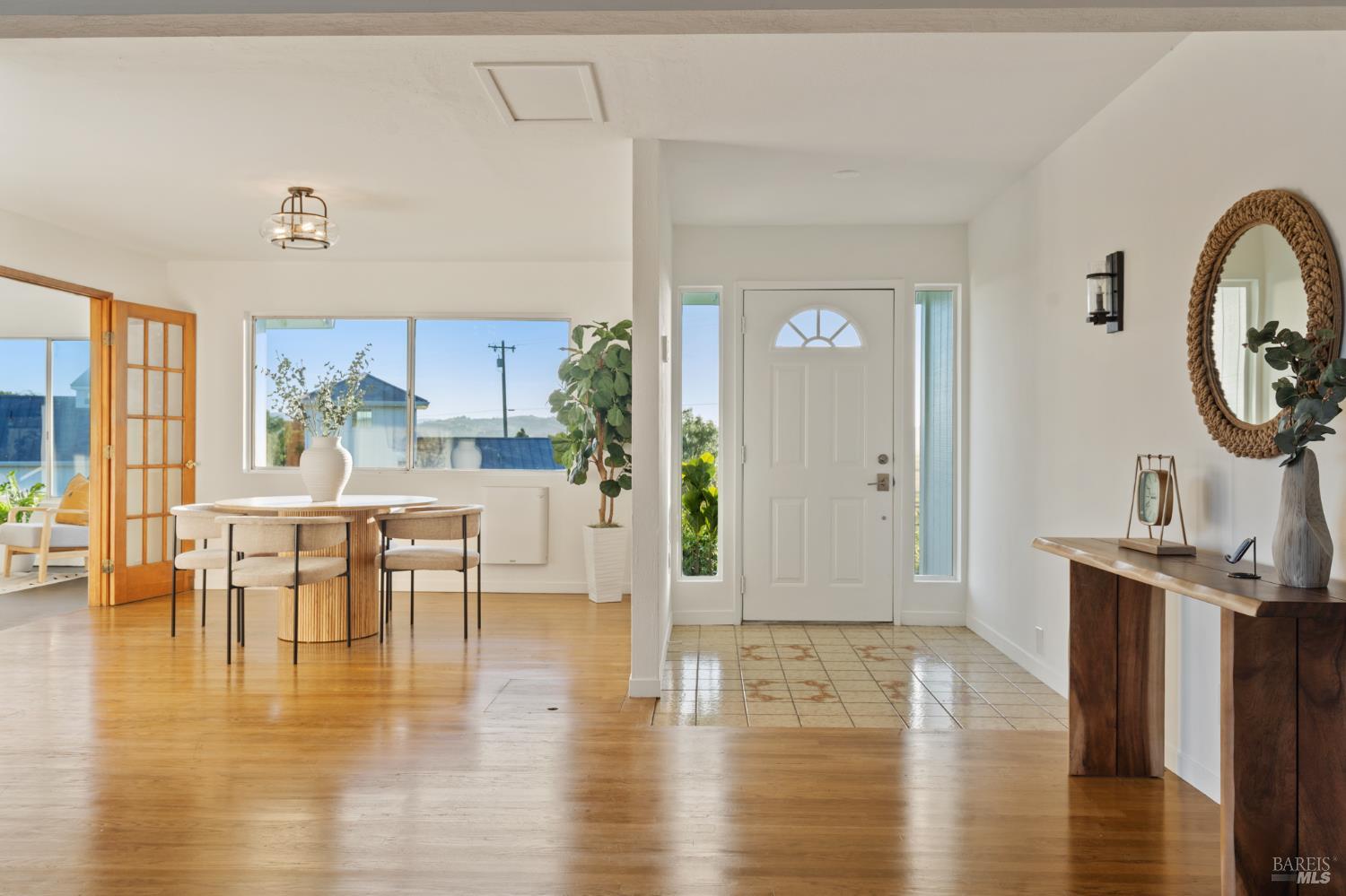Detail Gallery Image 27 of 79 For 5082 Lakeville Hwy, Petaluma,  CA 94954 - 5 Beds | 4 Baths