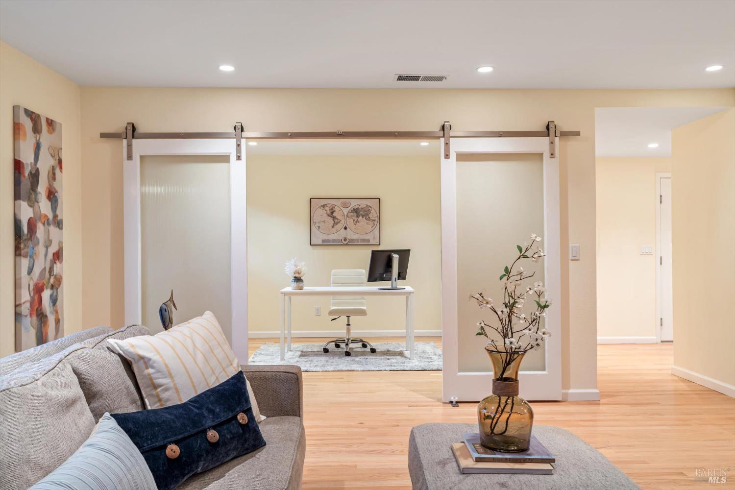 Detail Gallery Image 8 of 56 For 2700 Center Rd, Novato,  CA 94947 - 4 Beds | 3 Baths