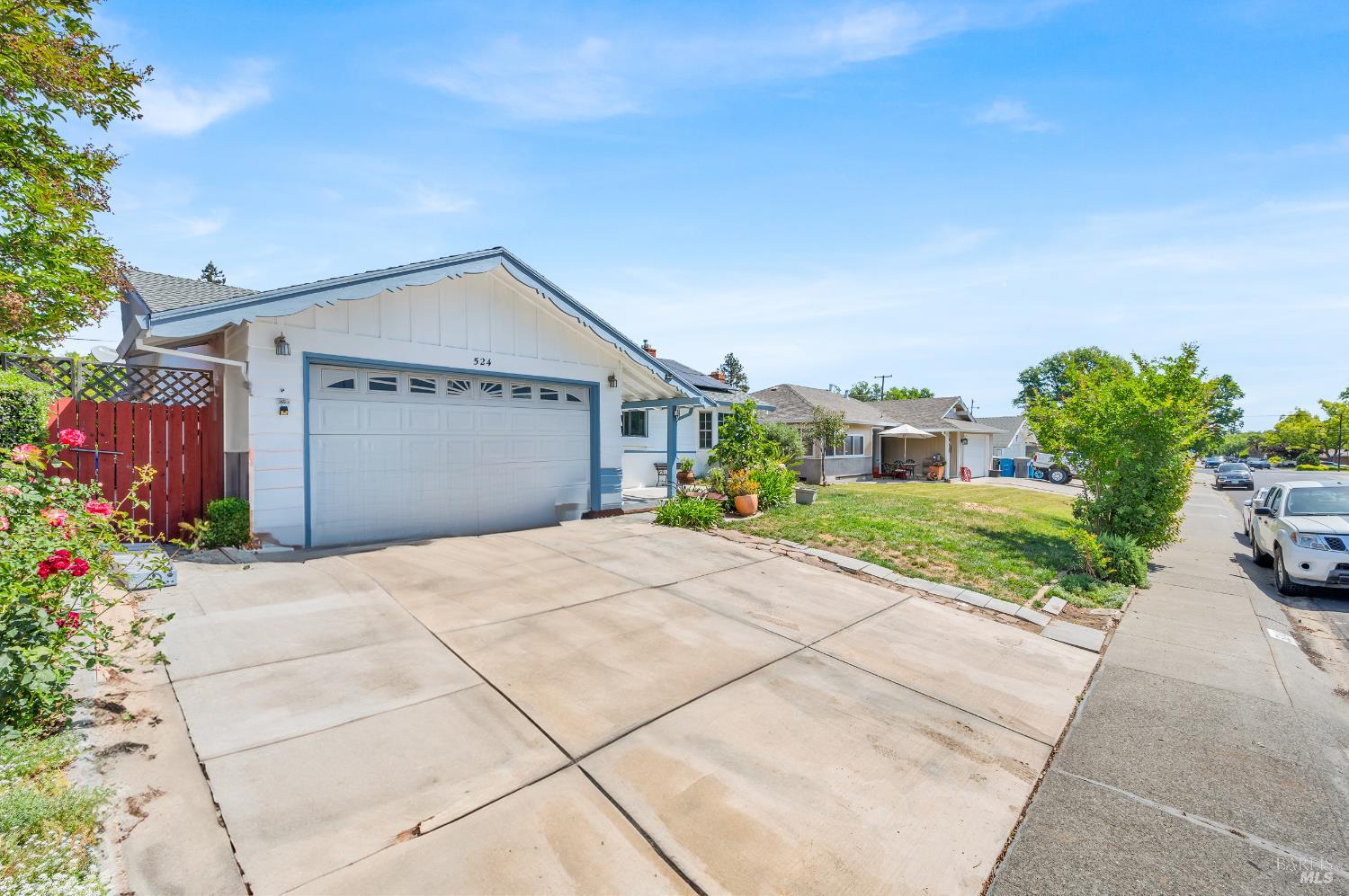 Detail Gallery Image 3 of 30 For 524 Deodara St, Vacaville,  CA 95688 - 3 Beds | 2 Baths