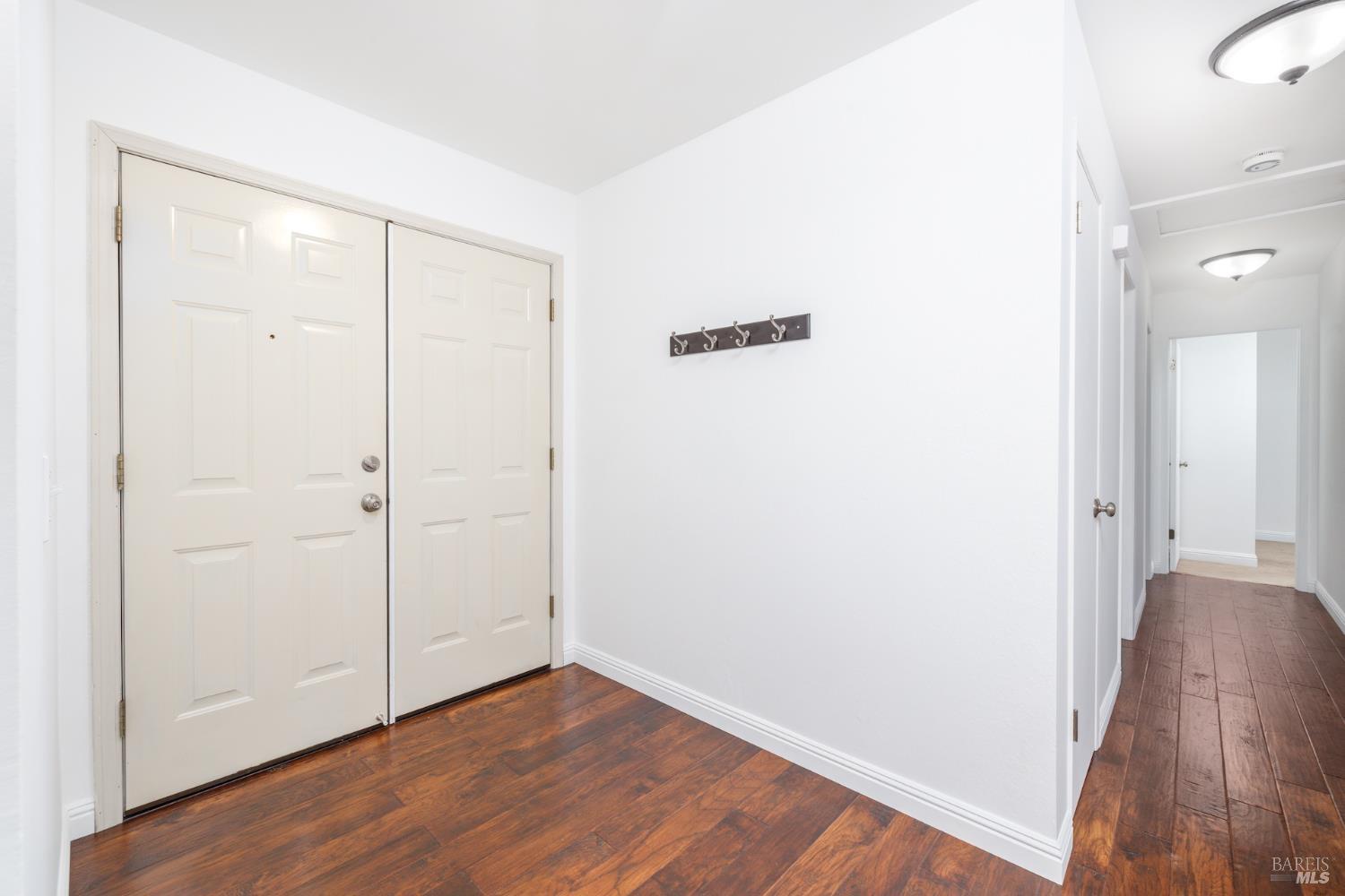 Detail Gallery Image 4 of 18 For 4986 Parkhurst Dr, Santa Rosa,  CA 95409 - 4 Beds | 2 Baths