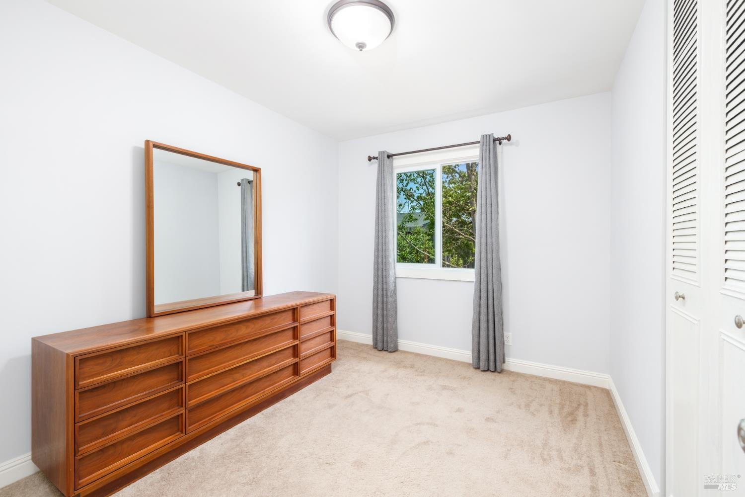 Detail Gallery Image 13 of 18 For 4986 Parkhurst Dr, Santa Rosa,  CA 95409 - 4 Beds | 2 Baths