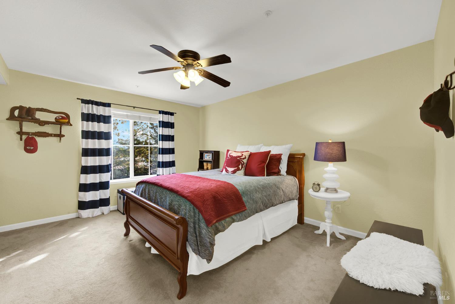 Detail Gallery Image 18 of 31 For 103 Trent Dr, Napa,  CA 94558 - 3 Beds | 2/1 Baths