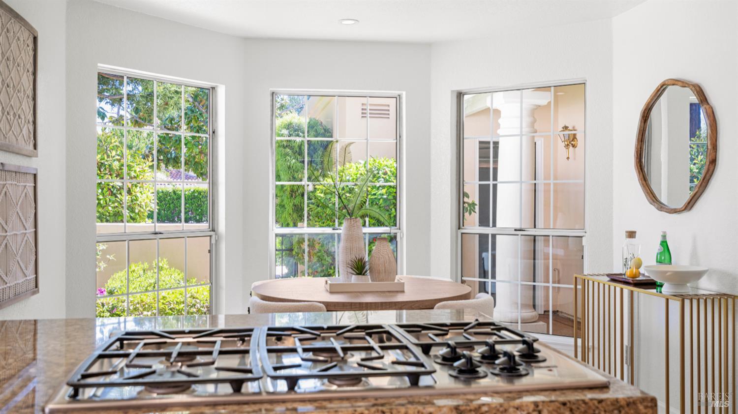 Detail Gallery Image 22 of 57 For 1205 Cuernavaca Circulo Unkn, Mountain View,  CA 94040 - 3 Beds | 3 Baths