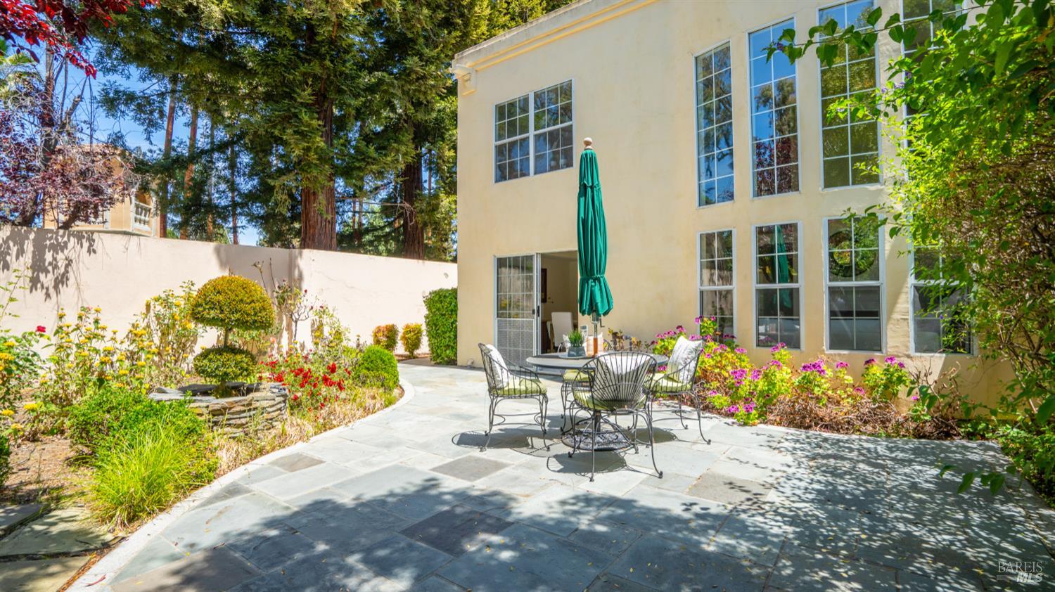 Detail Gallery Image 45 of 57 For 1205 Cuernavaca Circulo Unkn, Mountain View,  CA 94040 - 3 Beds | 3 Baths