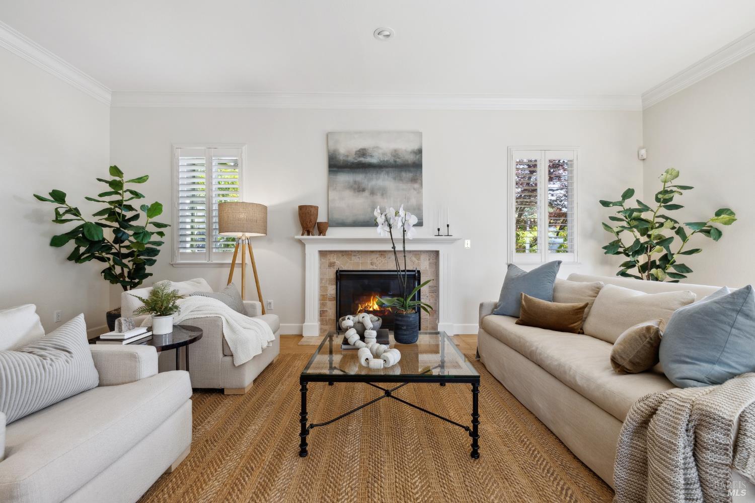 Detail Gallery Image 10 of 37 For 15 Upland Ln, Novato,  CA 94945 - 4 Beds | 3/1 Baths
