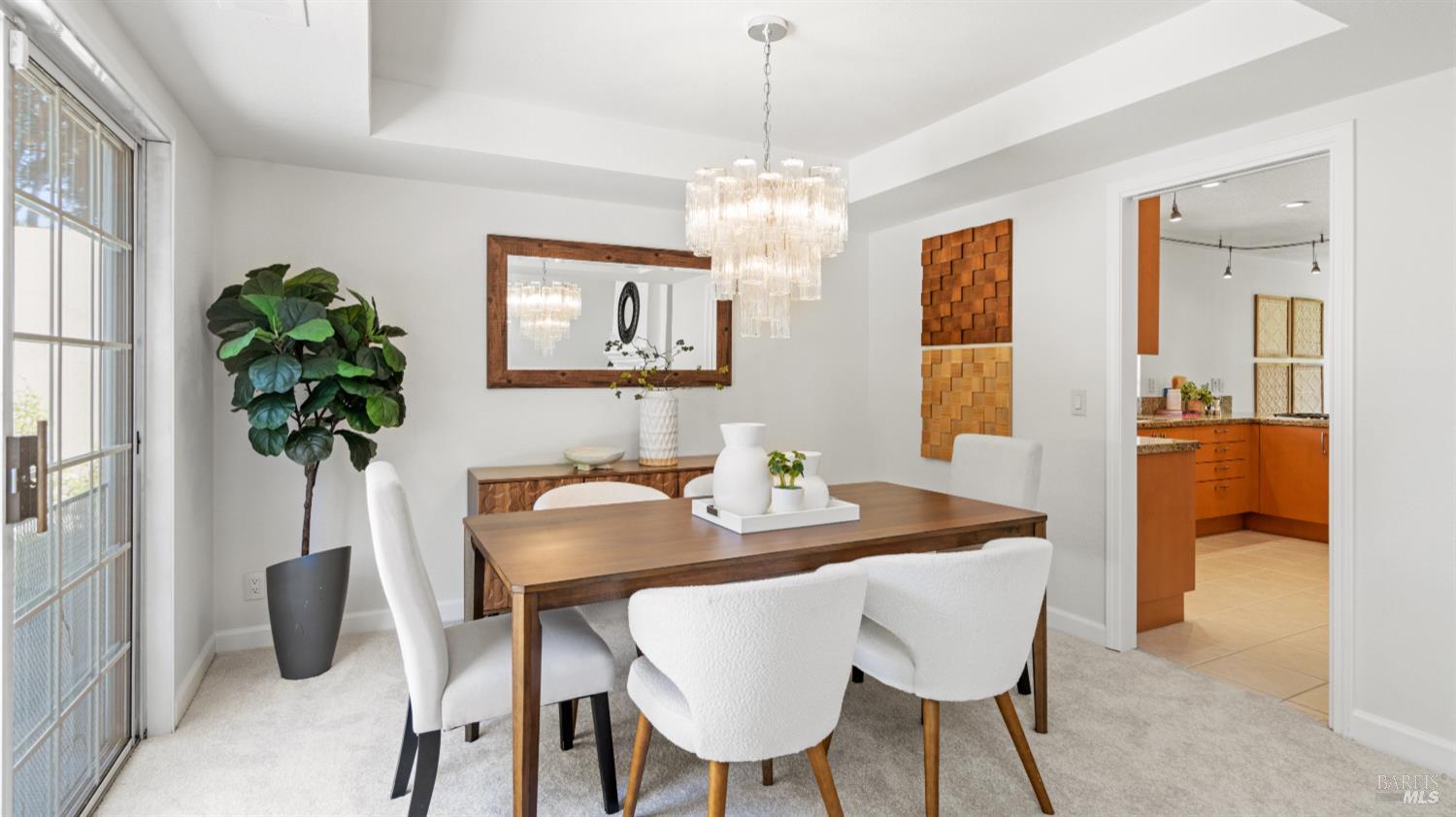 Detail Gallery Image 14 of 57 For 1205 Cuernavaca Circulo Unkn, Mountain View,  CA 94040 - 3 Beds | 3 Baths