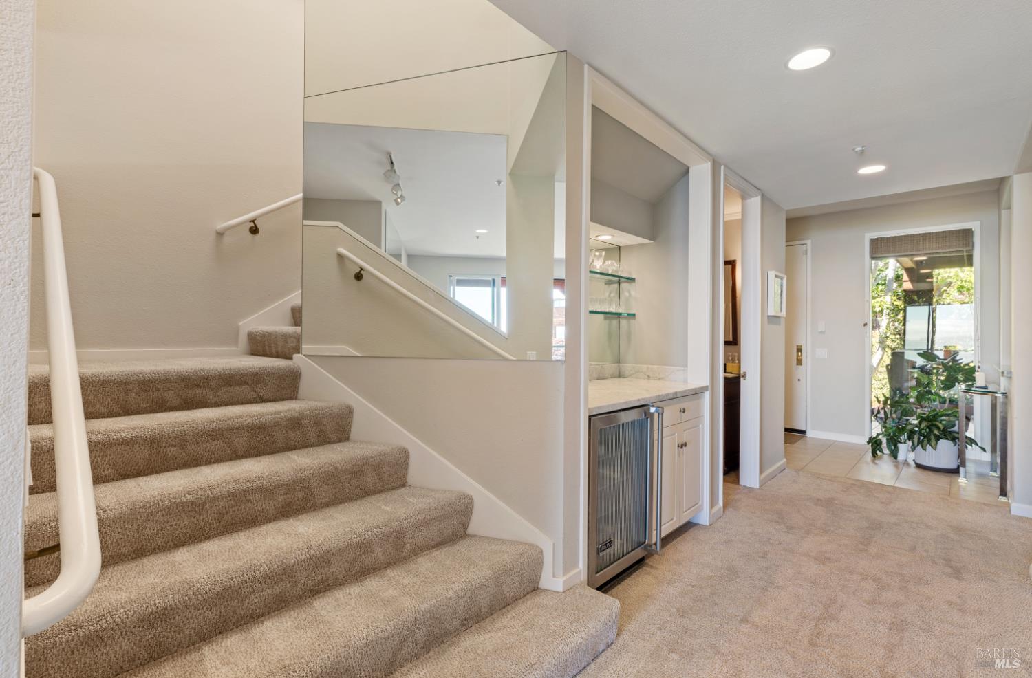 Detail Gallery Image 20 of 46 For 1910 Mar West St, Tiburon,  CA 94920 - 3 Beds | 2/1 Baths