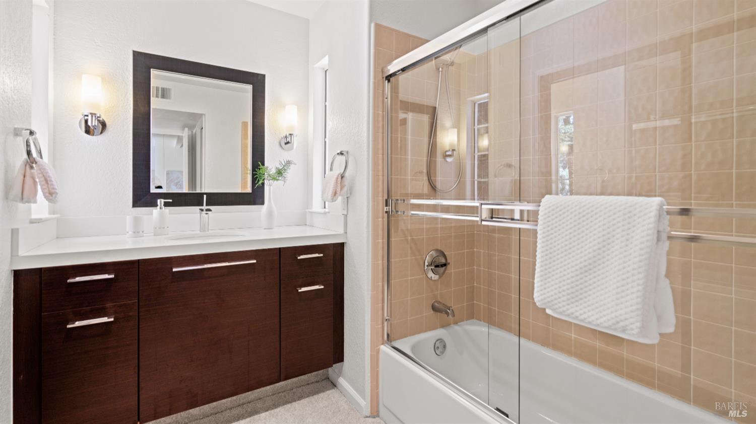 Detail Gallery Image 33 of 57 For 1205 Cuernavaca Circulo Unkn, Mountain View,  CA 94040 - 3 Beds | 3 Baths